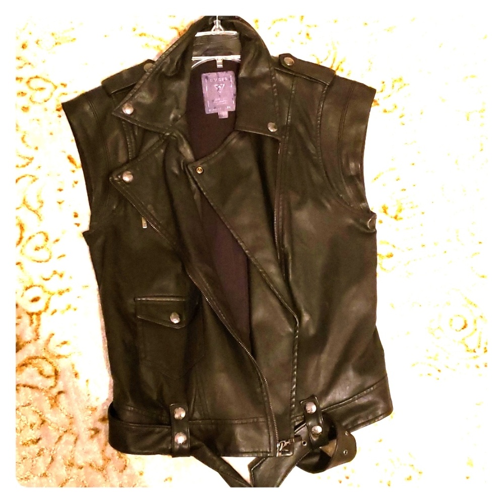 Guess pleather moto vest M